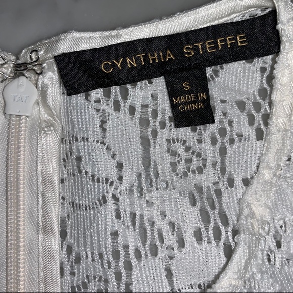 Cynthia Steffe Floral Lace Top - Picture 5 of 6